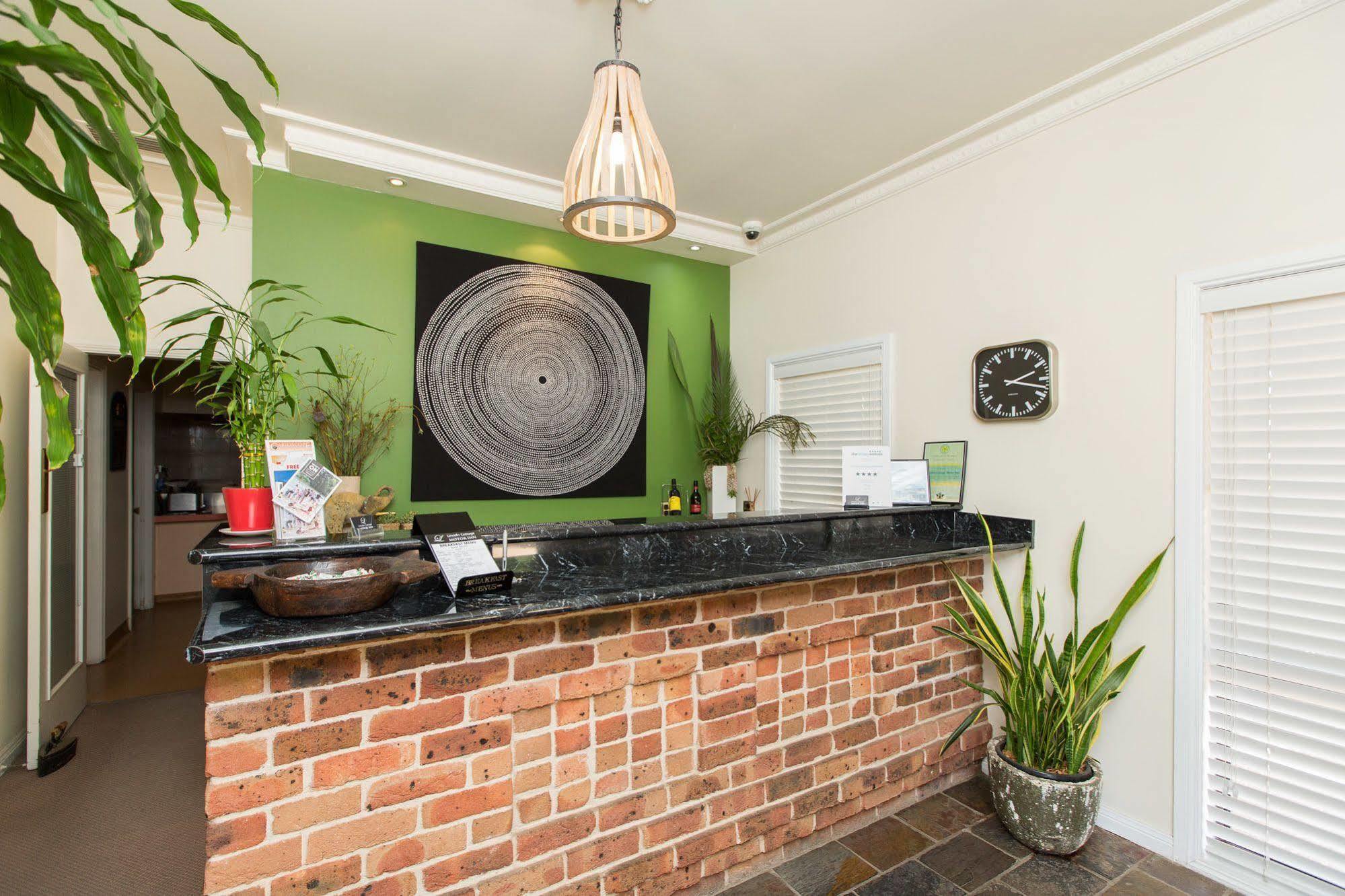 Lincoln Cottage Motor Inn Wagga Wagga Exteriör bild