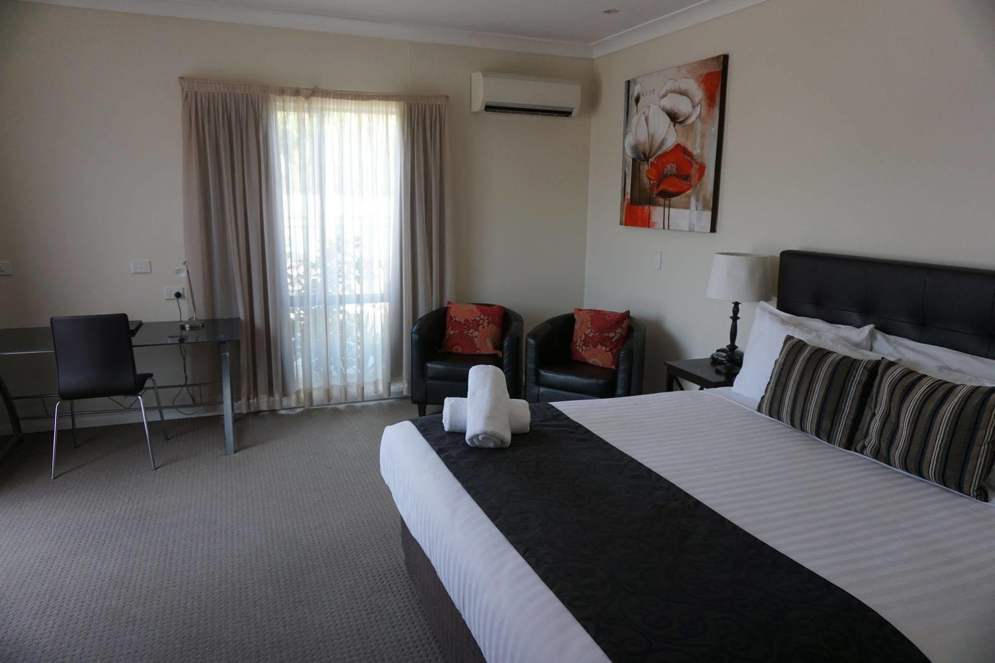 Lincoln Cottage Motor Inn Wagga Wagga Exteriör bild